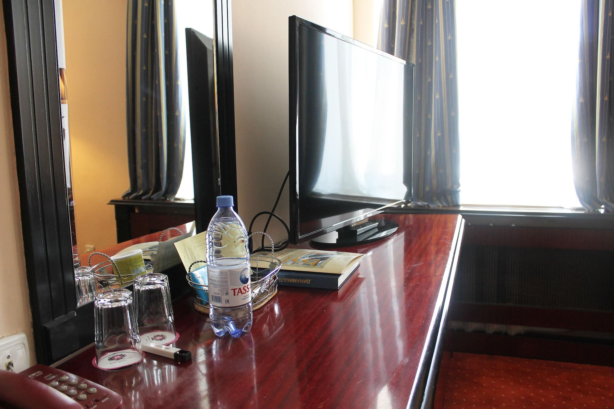 Ambassador Hotel อัลมาตี ภายนอก รูปภาพ